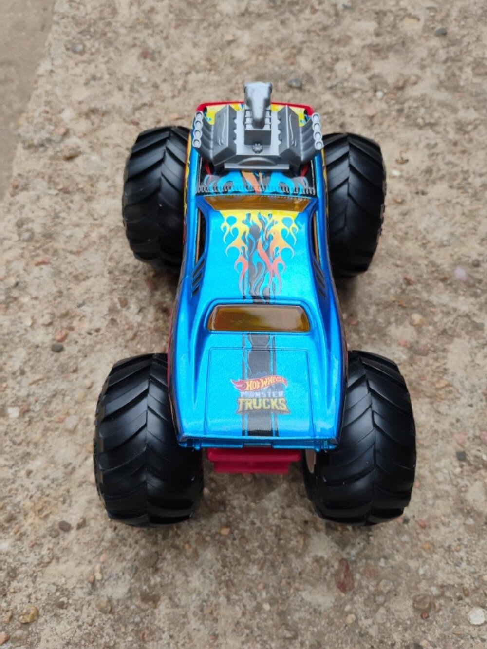 Giant Hot Wheel Off-Road On-Road GWL 14 Monster Truck Flames Die Cast Toy Care - Picture 10 of 14